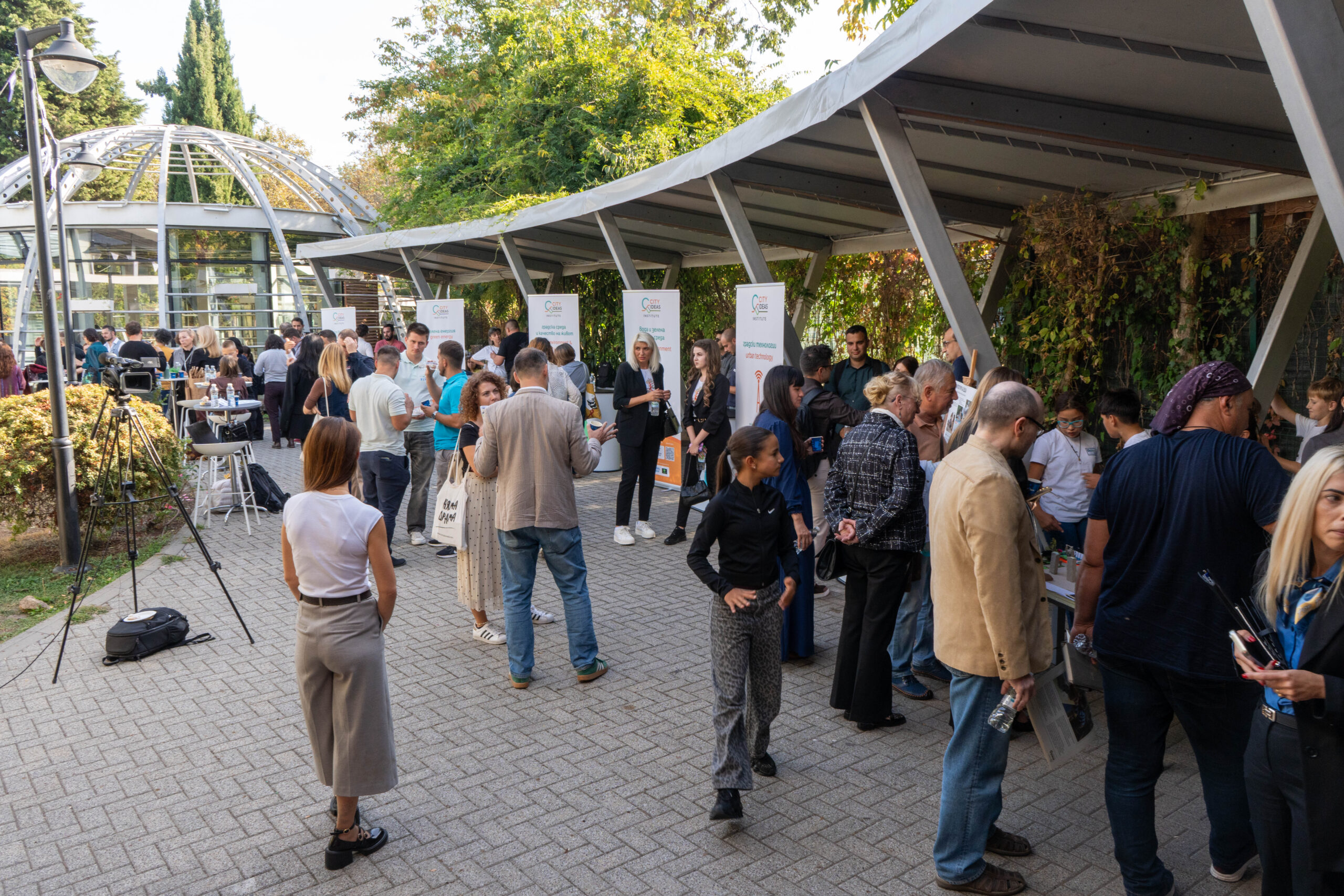 The Flora courtyard during the Forum